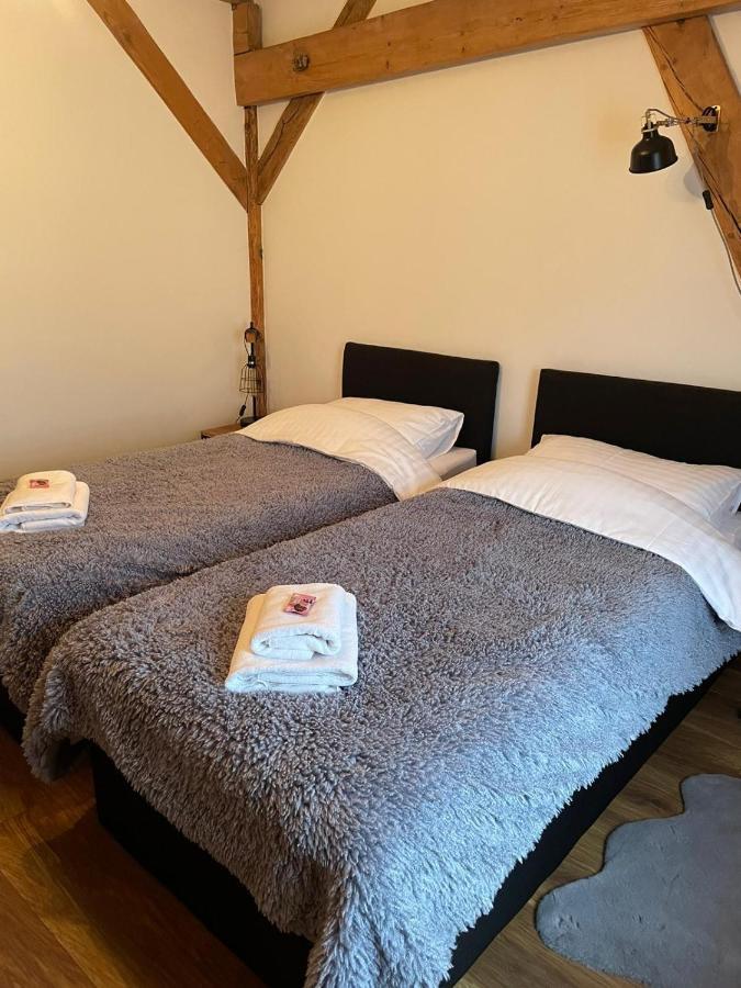 Miodosytnia Hotel Chwarszczany Екстериор снимка
