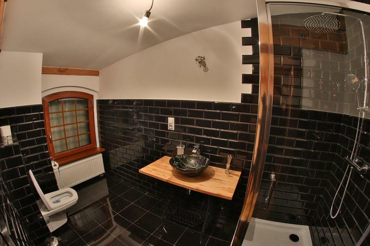 Miodosytnia Hotel Chwarszczany Екстериор снимка